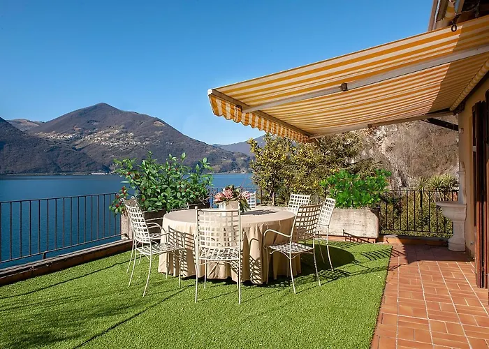 The Terrace On The Lake