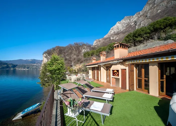 The Terrace On The Lake